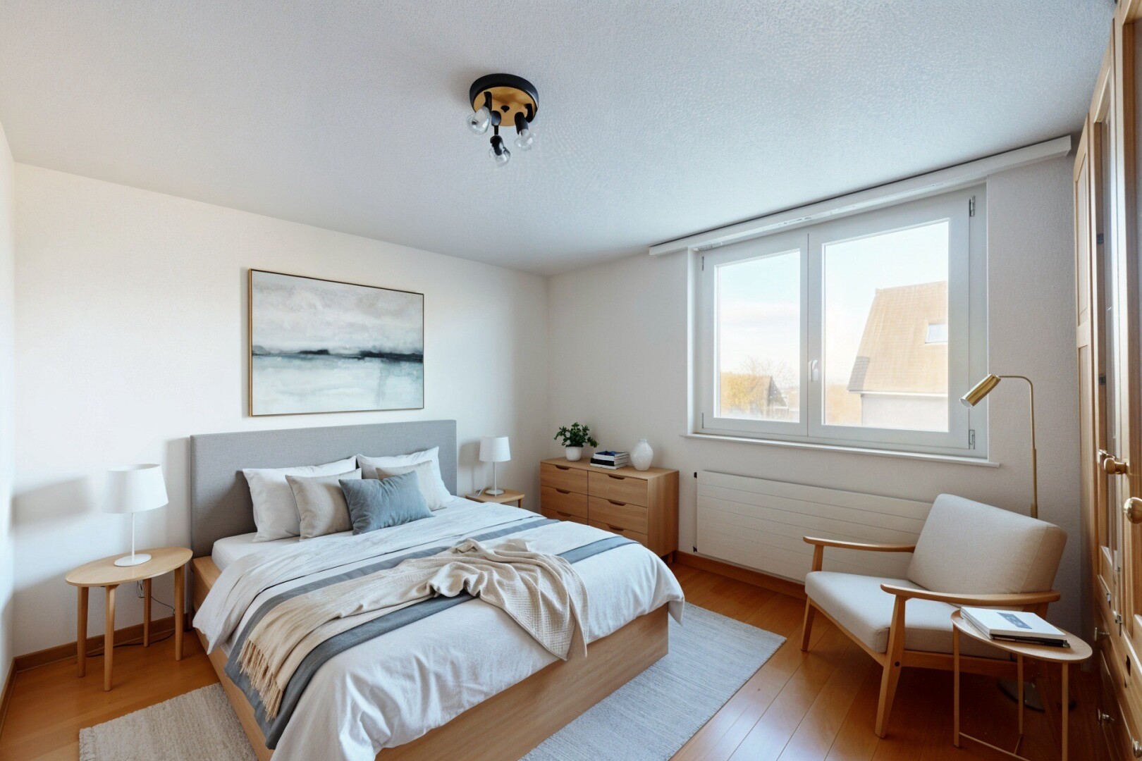 chambre avec inside property, sol en finition bois, wood finish floor, lumière naturelle, et natural light
