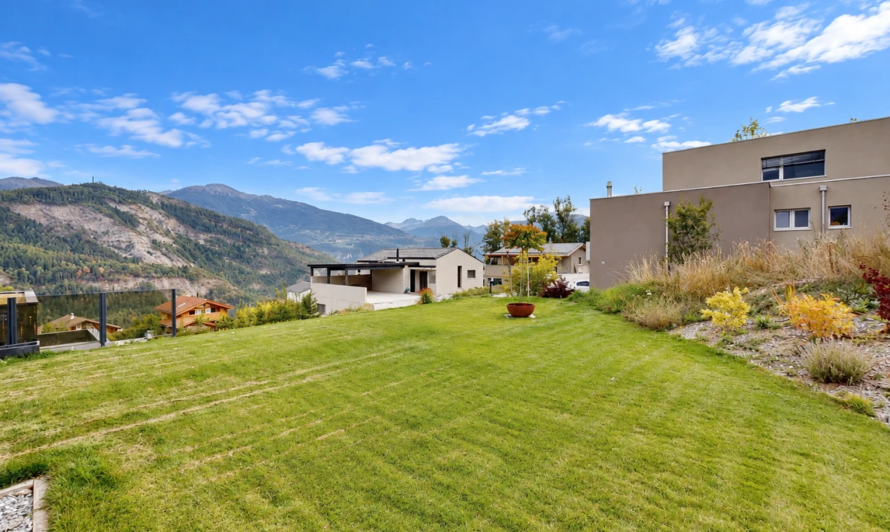 blick auf die berge mit mountain view, blick auf die berge, day time, und from property