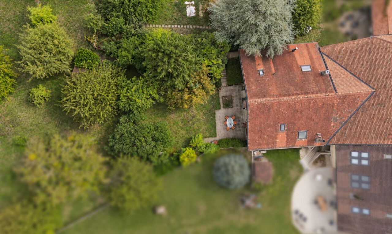 lage auf der karte mit aerial map