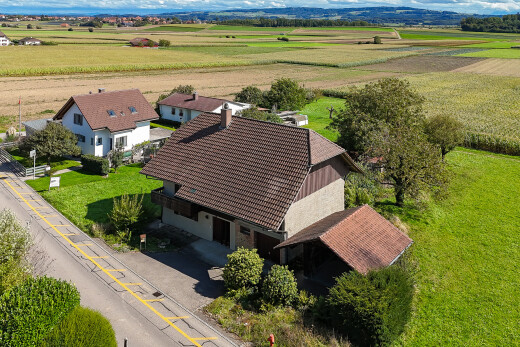 außenansicht mit rural view, ländliche aussicht, property visible, steinverkleidung, und orchard / agricultural view