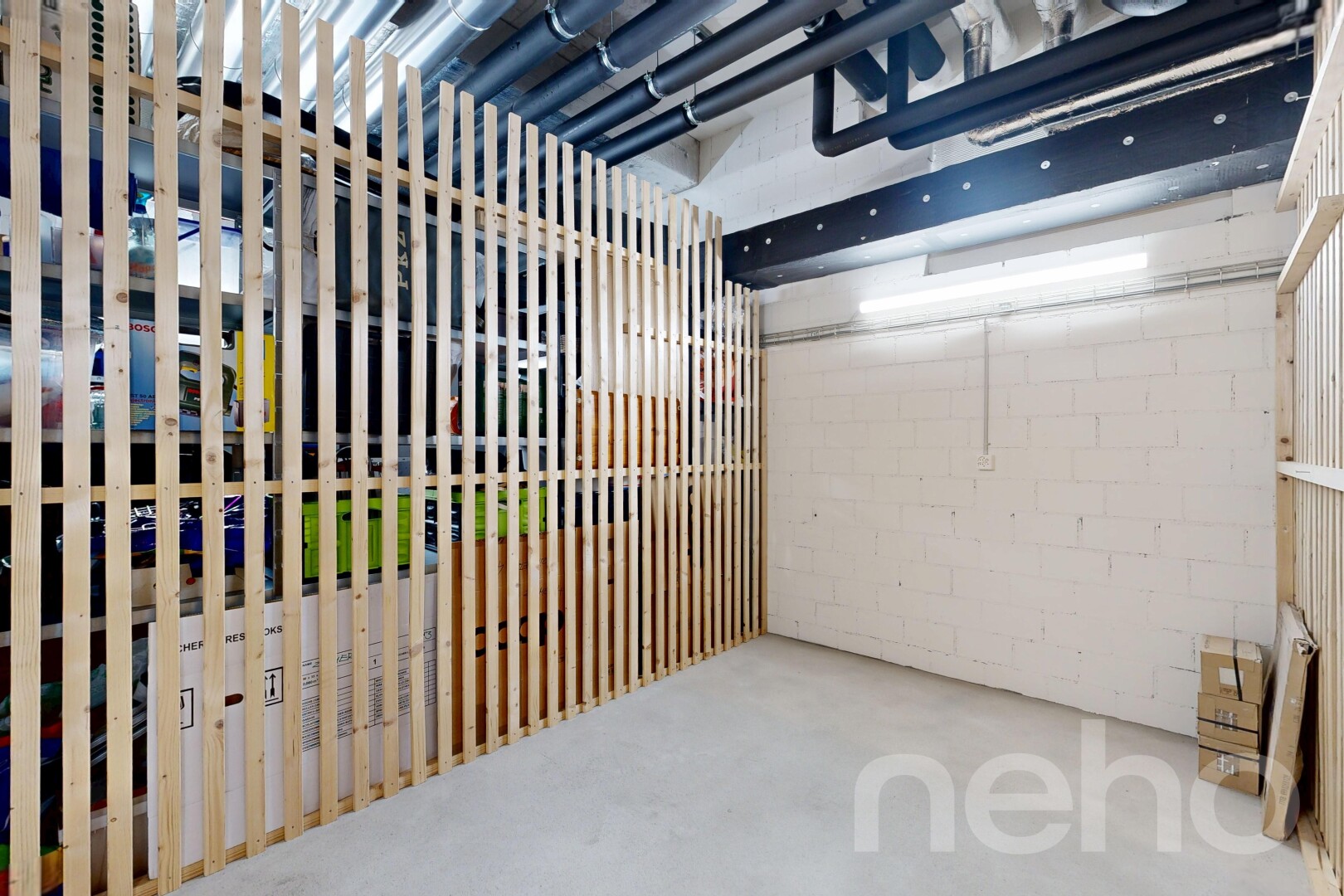 espace intérieur avec clôture