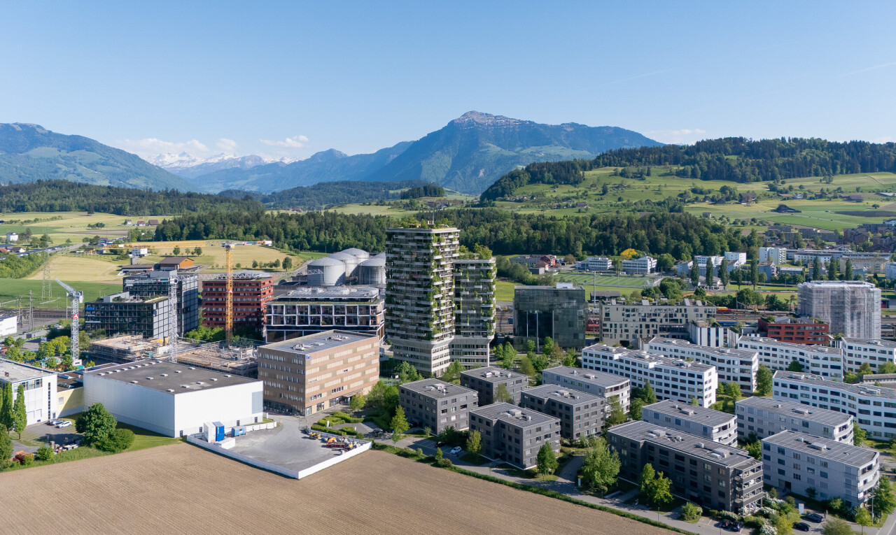 vue sur la montagne avec day time, mountain view, vue sur la montagne, aerial view, et vue sur la ville