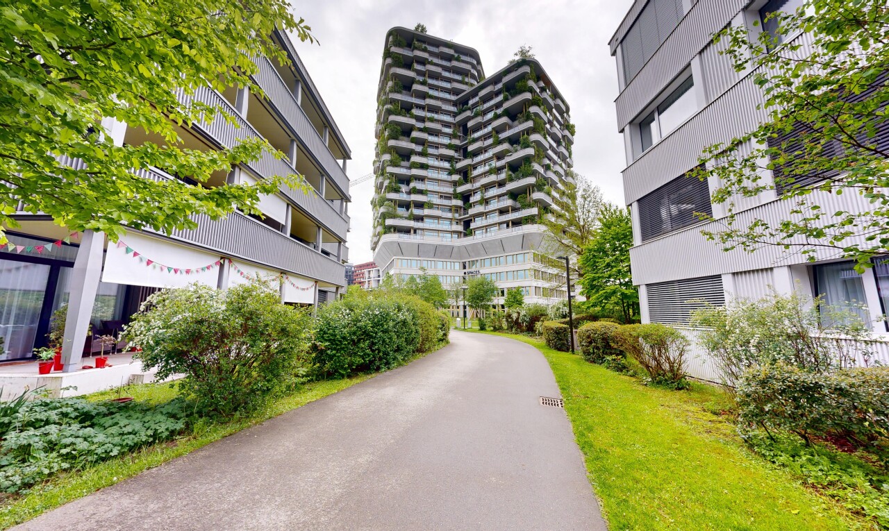 extérieur du bâtiment avec overcast, from community, vue sur le complexe d'appartements, et apartment complex view