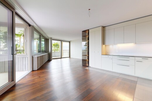 cuisine avec sol en finition bois, wood finish floor, lumière naturelle, natural light, et inside property