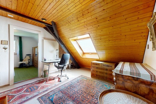 bureau avec wood ceiling, plafond en bois, espace bureau, vaulted ceiling, et plafond voûté