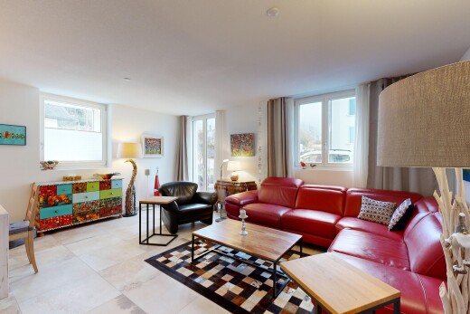 wohnzimmer mit natürliches licht