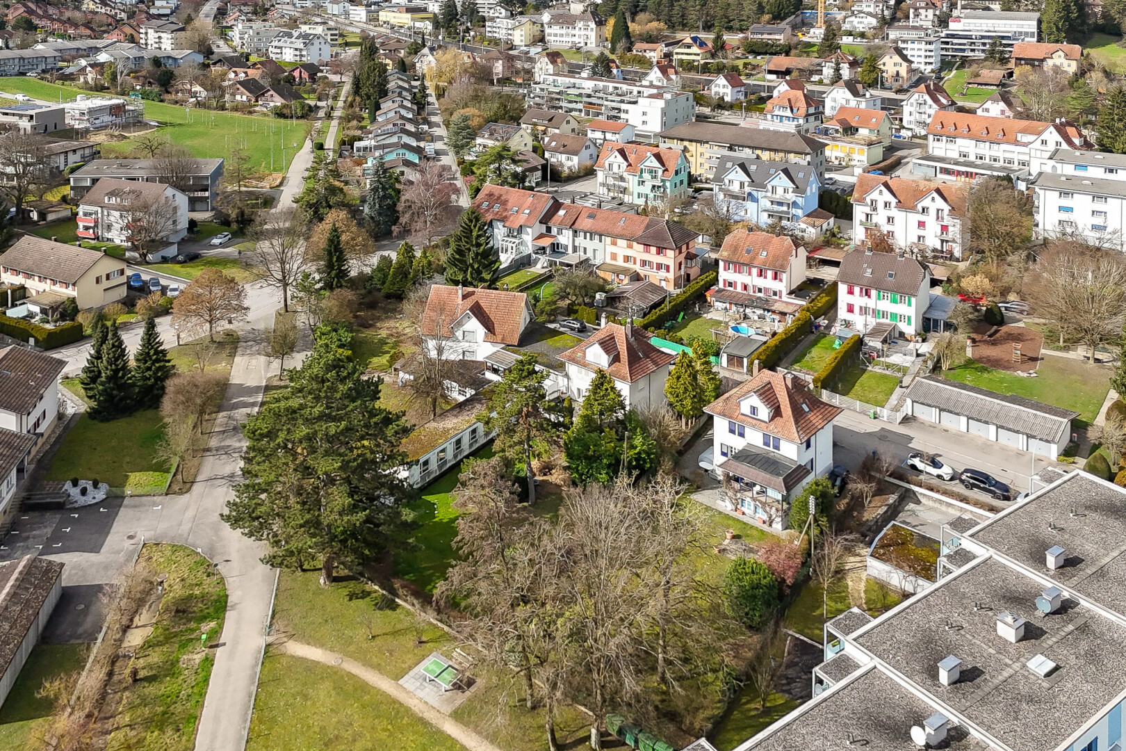 extérieur du bâtiment avec aerial view