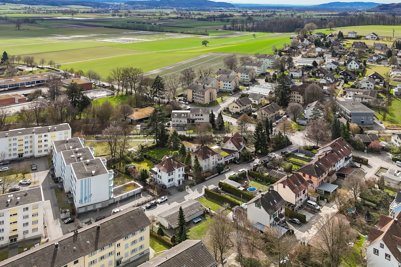 vue sur la montagne avec aerial view, vue sur la montagne, mountain view, et day time