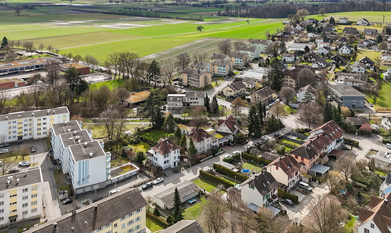 vue sur la montagne avec aerial view, vue sur la montagne, mountain view, et day time