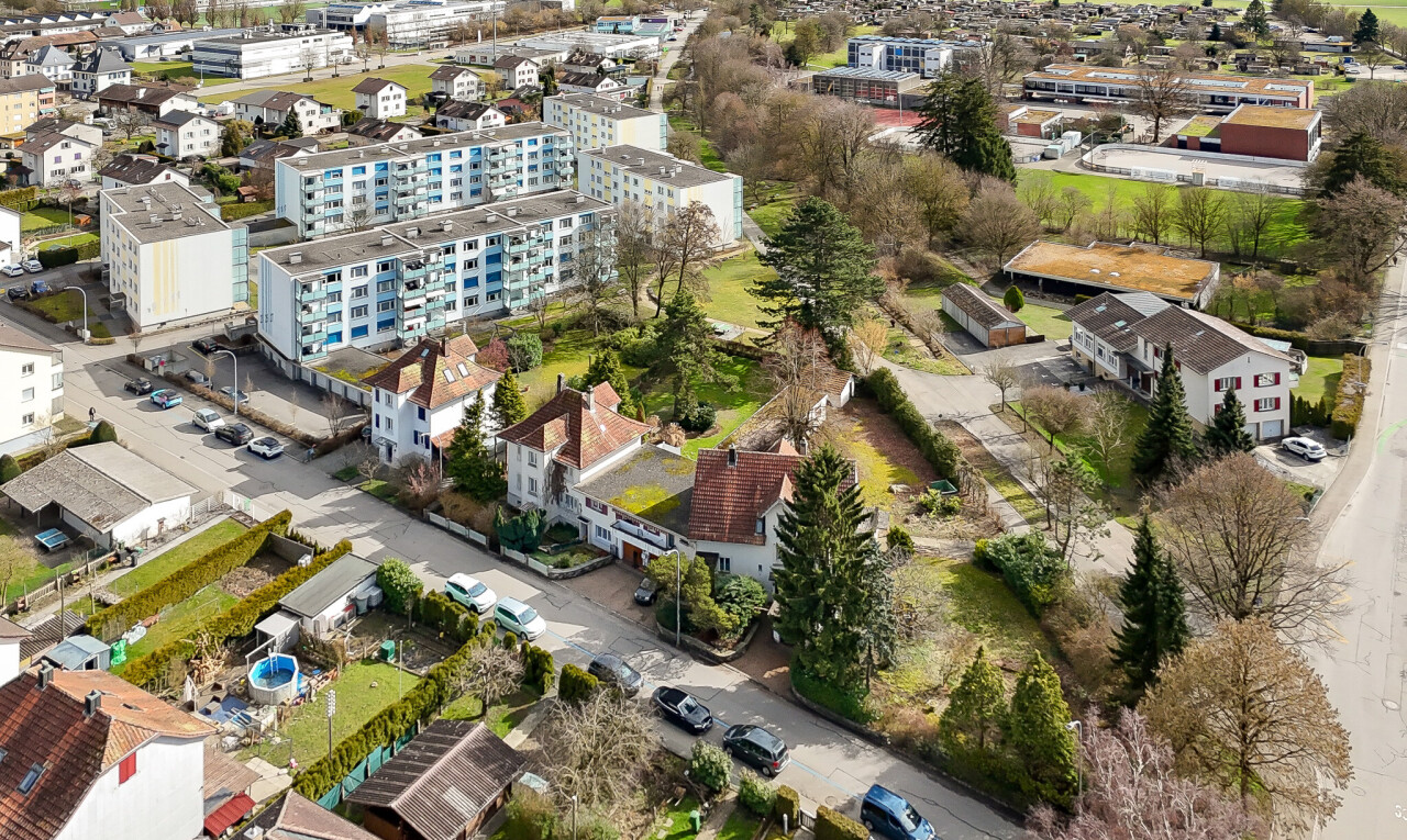 extérieur du bâtiment avec aerial view