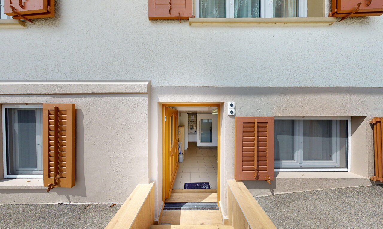 extérieur du bâtiment avec property visible