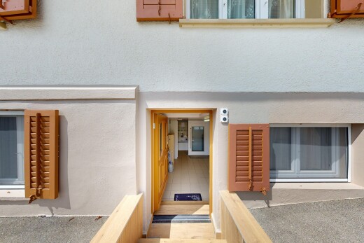 extérieur du bâtiment avec property visible