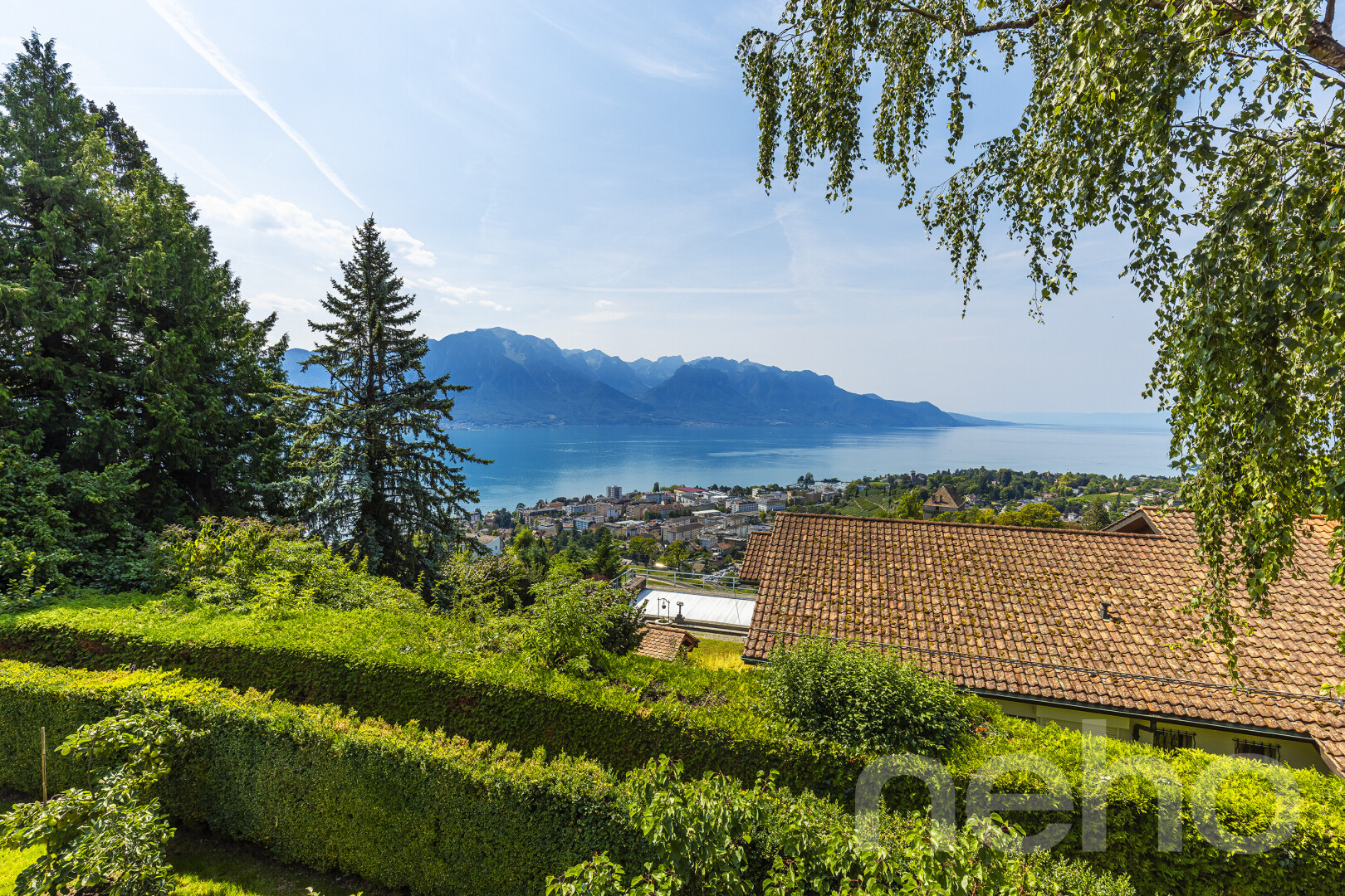 vue sur la montagne avec day time, vue sur l'eau, water view, vue sur la montagne, et mountain view