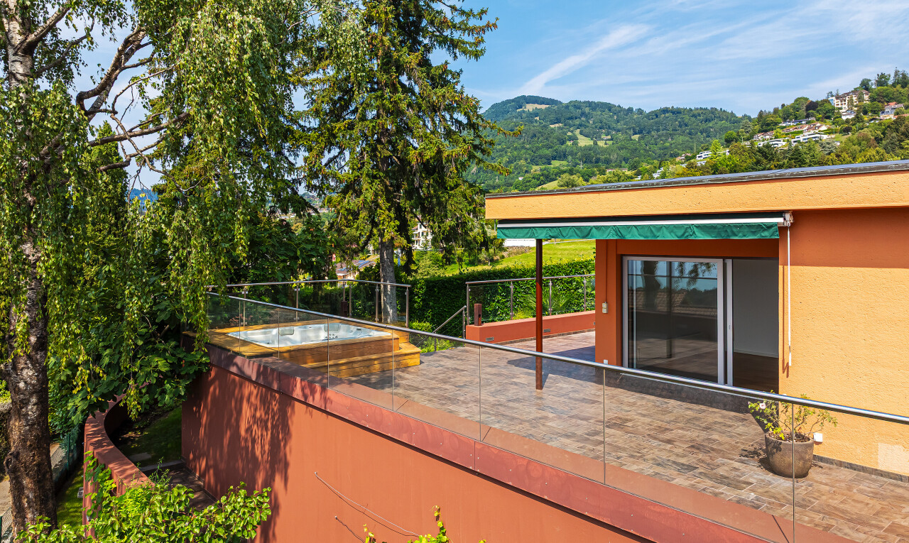 terrasse mit day time