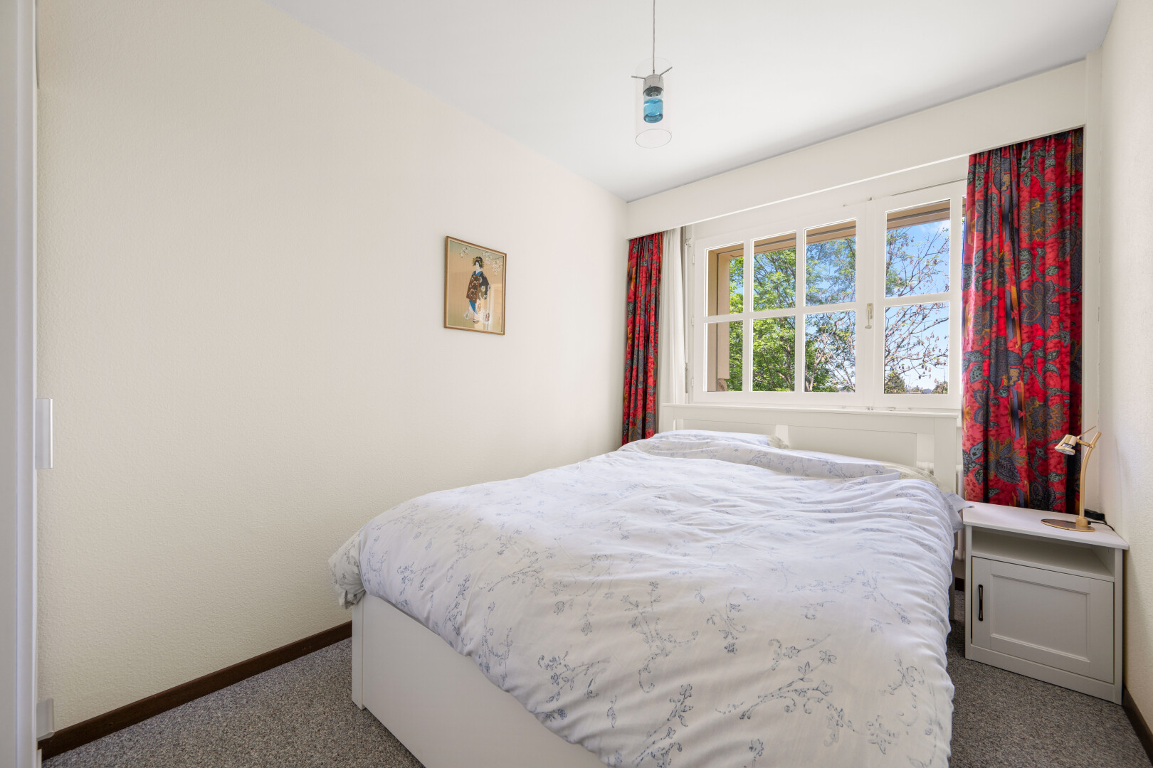 chambre avec carpet, moquette, inside property, drywall, et cloison sèche