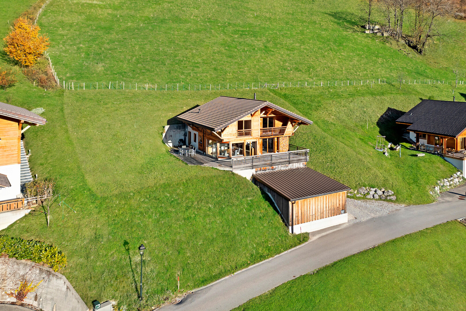 außenansicht mit rasen, property visible, außenansicht, und rural view