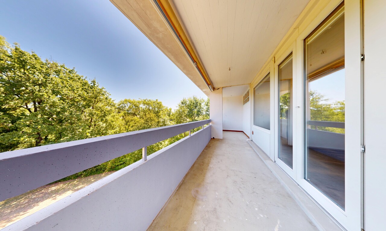 balcon avec balcon, from property, et day time