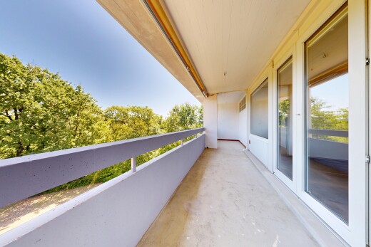 balcon avec balcon, from property, et day time