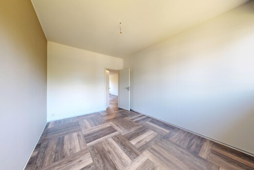 empty room with parquet floors