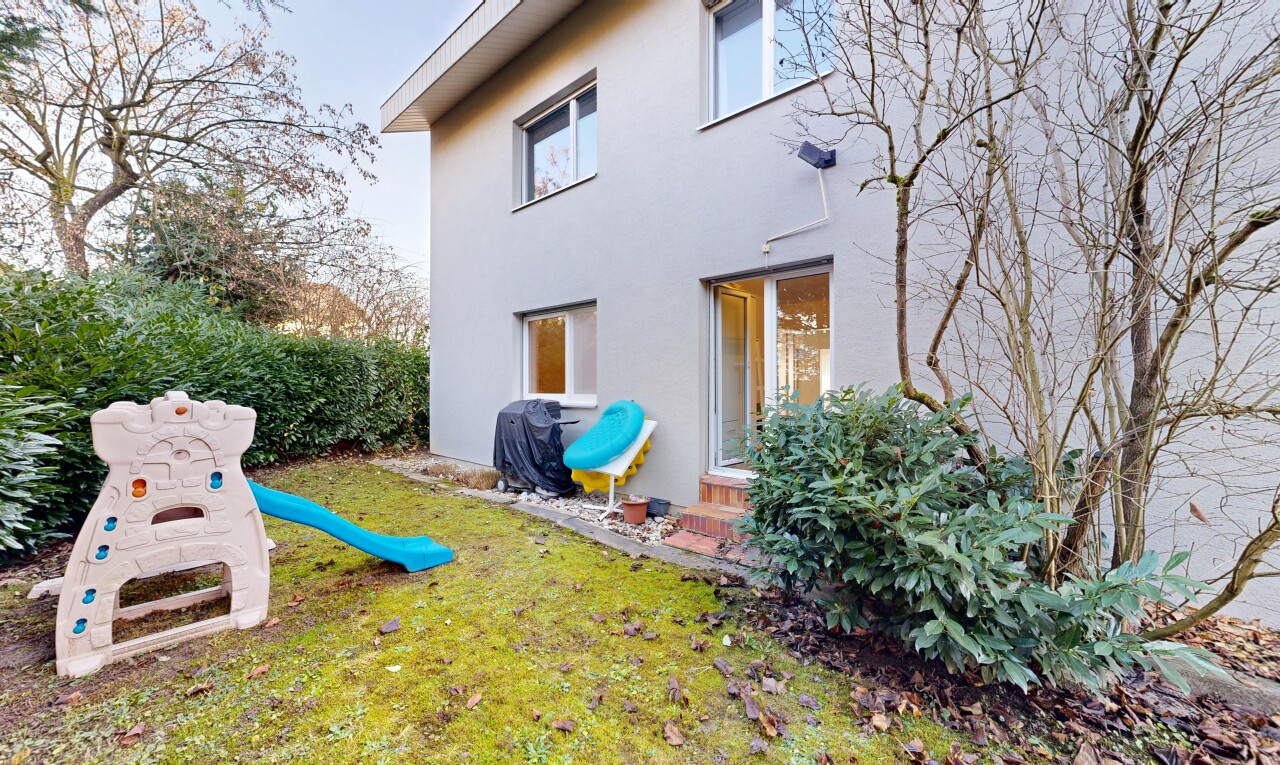 außenansicht mit spielplatz, rasen, from property, und stuckverkleidung
