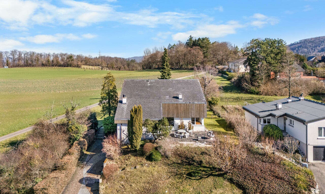 außenansicht mit day time, property visible, terrasse, waldblick, und woods view