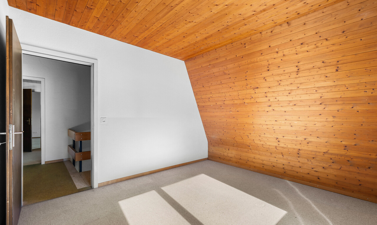 pièce vide avec cloison sèche, drywall, moquette, carpet, et inside property