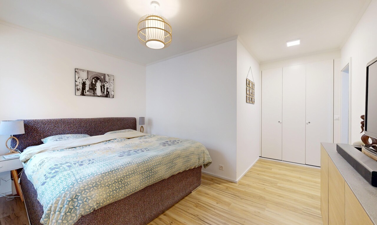 room / bedroom featuring light wood finished floors
