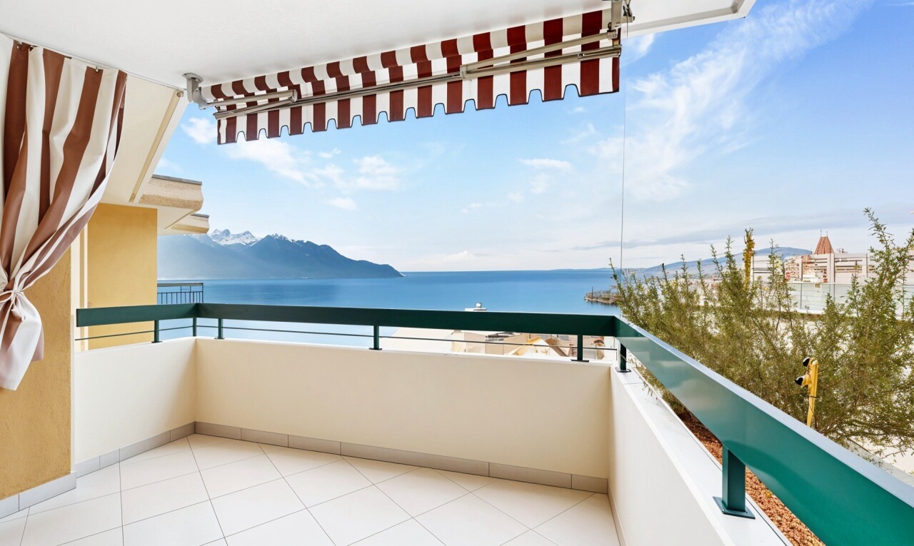 balcony with a water view