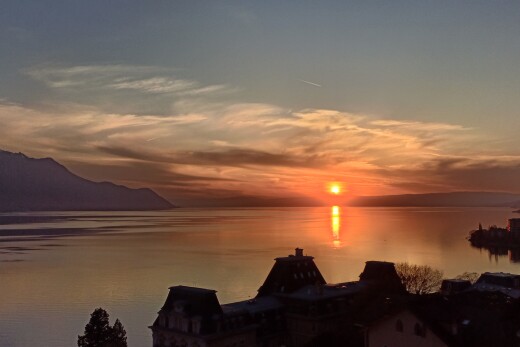 vue sur la mer avec dusk