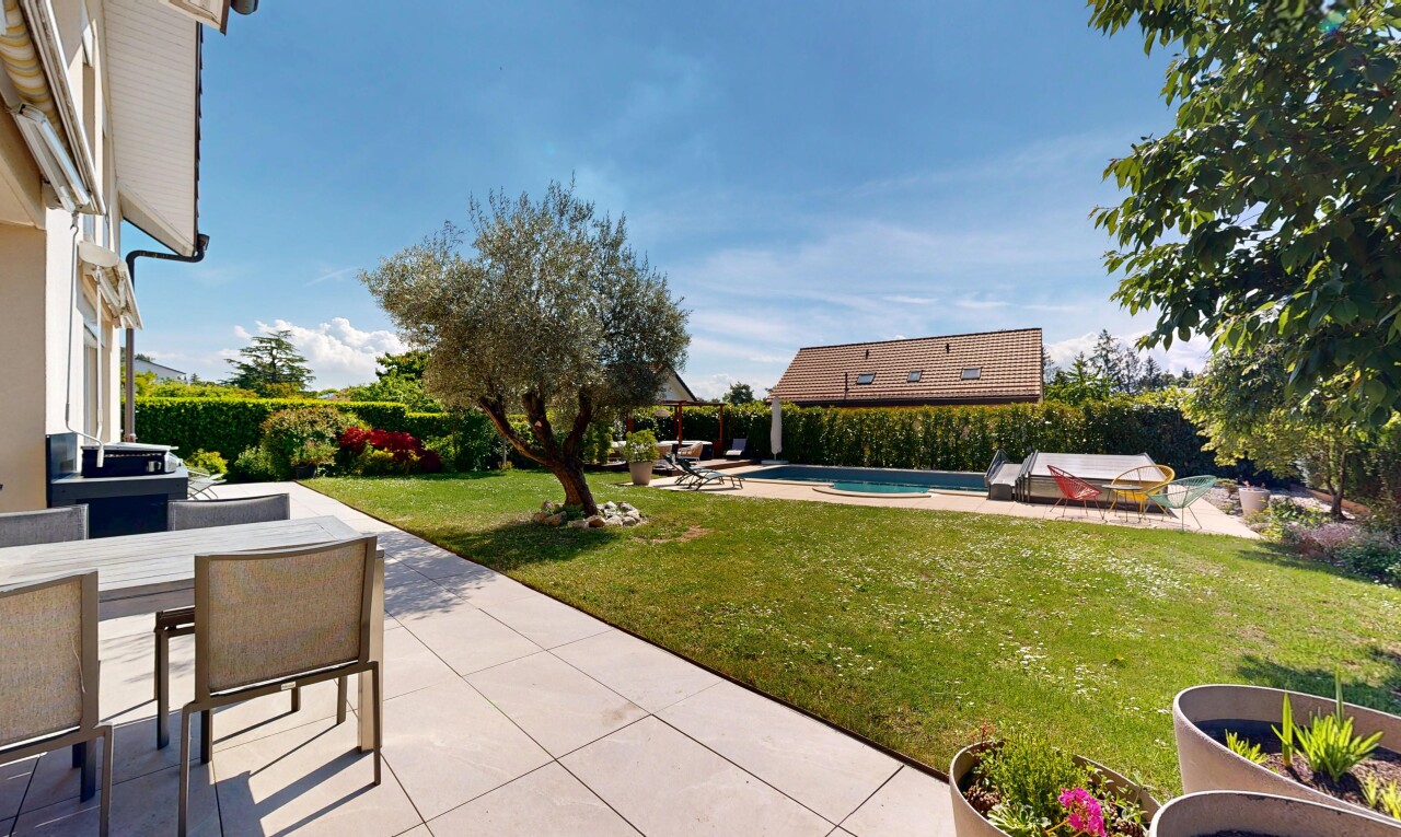 garten mit from property, terrasse, rasen, essbereich im freien, und schwimmbad