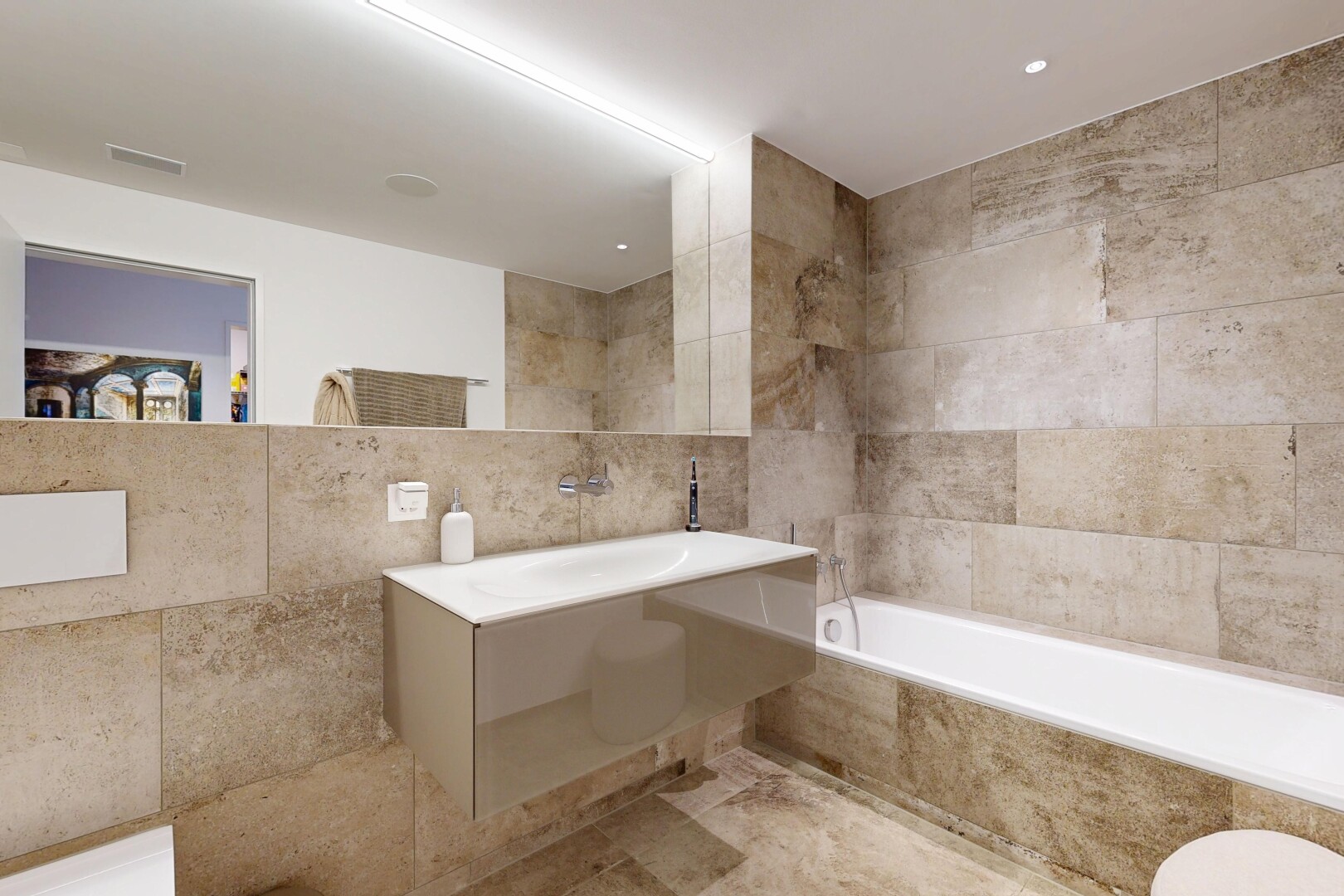 bad mit fliesenwand, tile wall, bad, komplettes badezimmer, und inside property