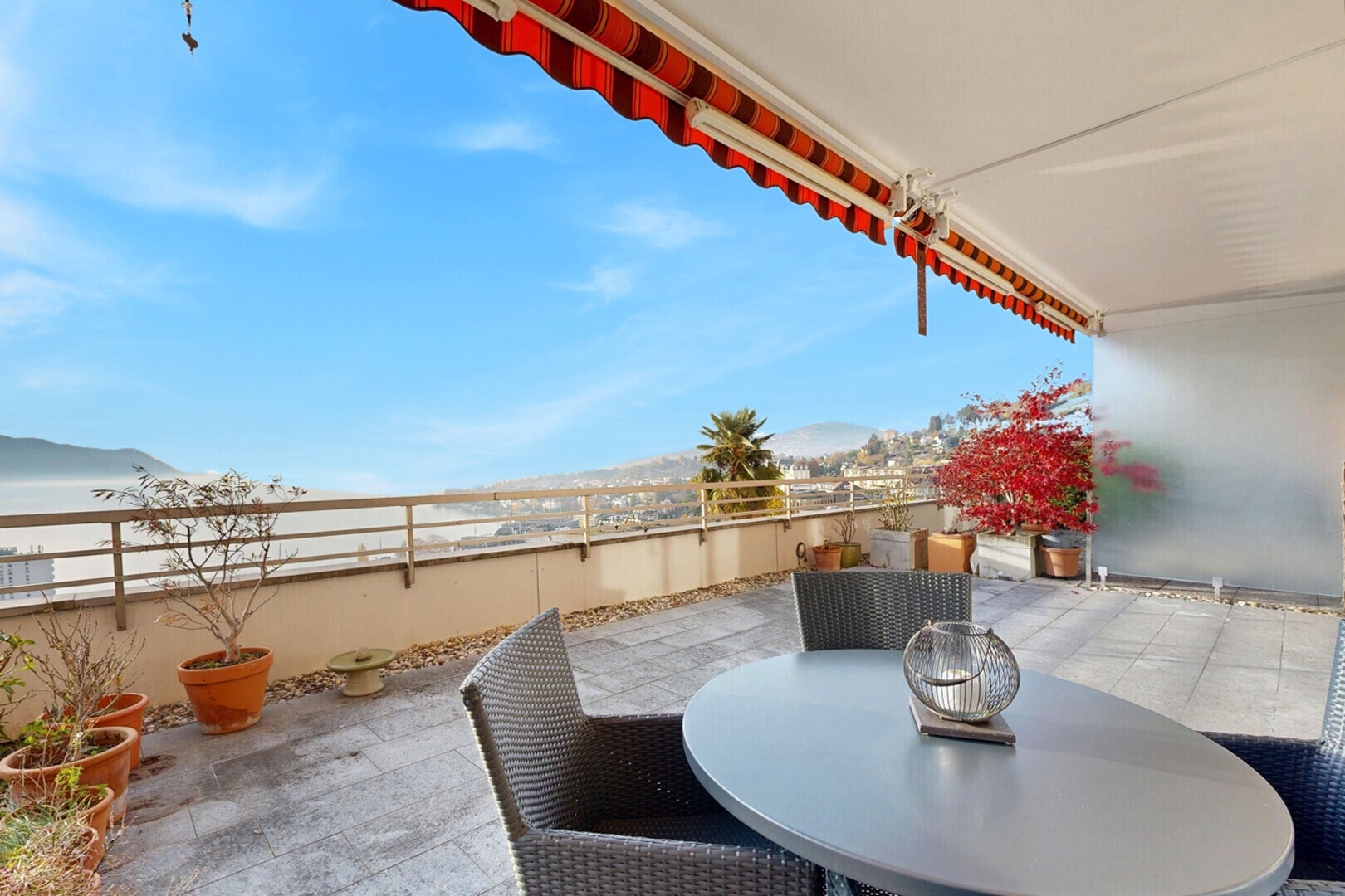 terrasse avec from property, day time, coin repas extérieur, terrasse, et auvent