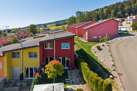 façade avec drone view, day time, residential view, vue résidentielle, et bardage en stuc