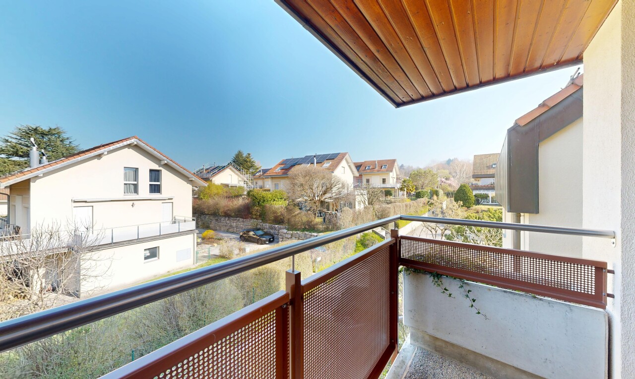 balcon avec balcon, from property, et day time