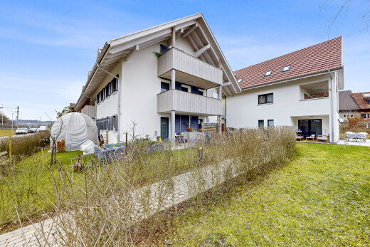 façade avec bardage en stuc, day time, from community, balcon, et apartment complex view