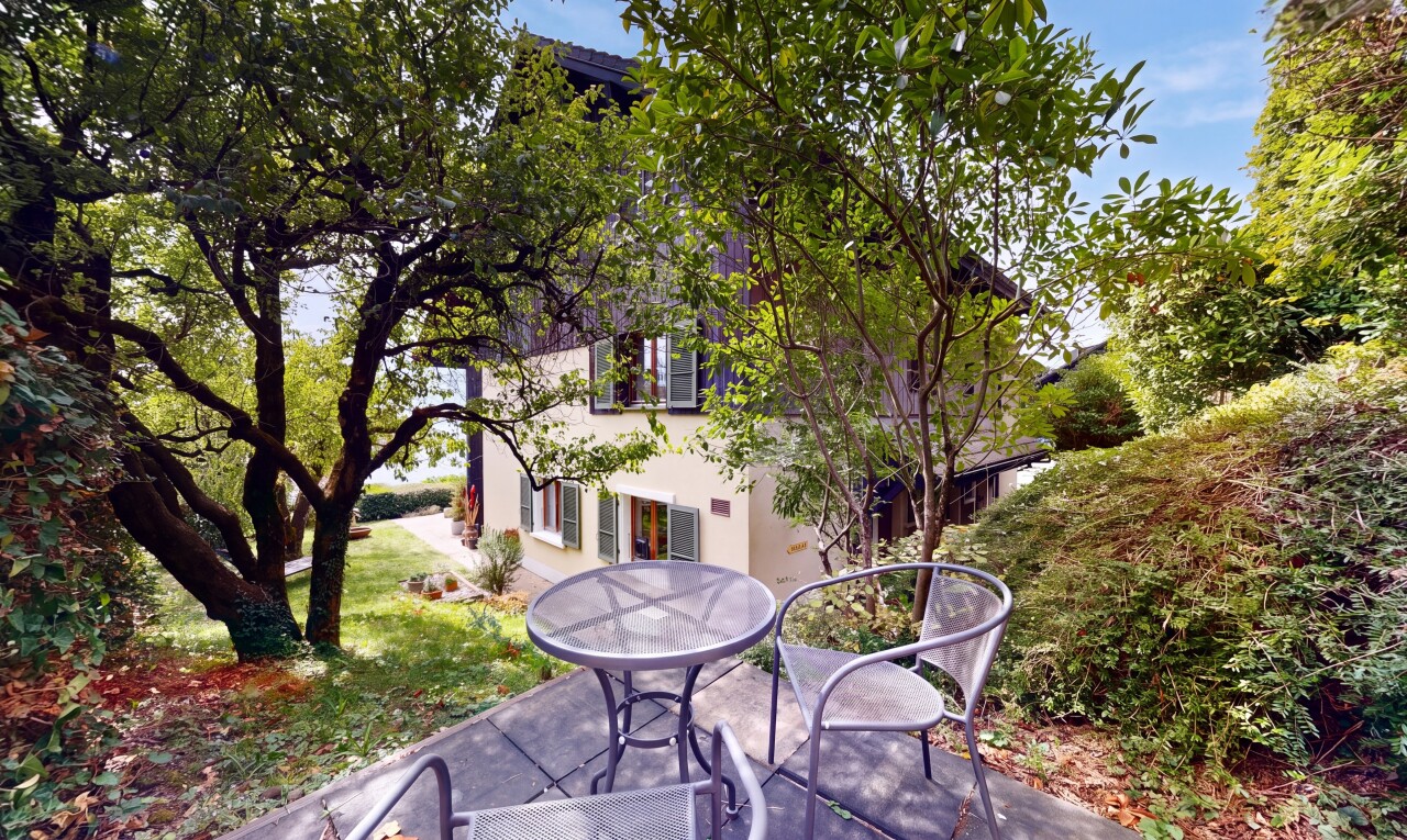 view of garden