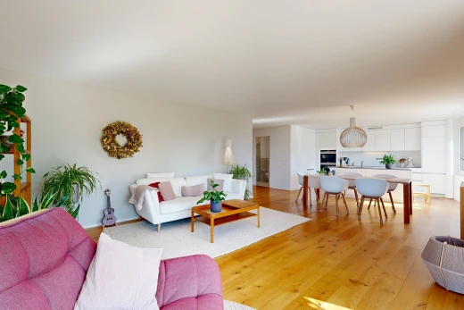 living area featuring light wood finished floors