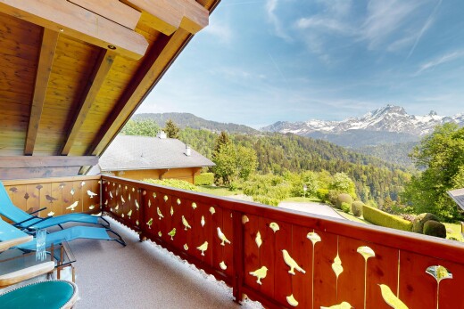 balcon avec from property, forest view, vue sur la forêt, mountain view, et vue sur la montagne