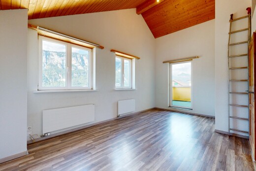leerer raum mit gipskartonwand, drywall, inside property, holzfußboden, und wood finish floor