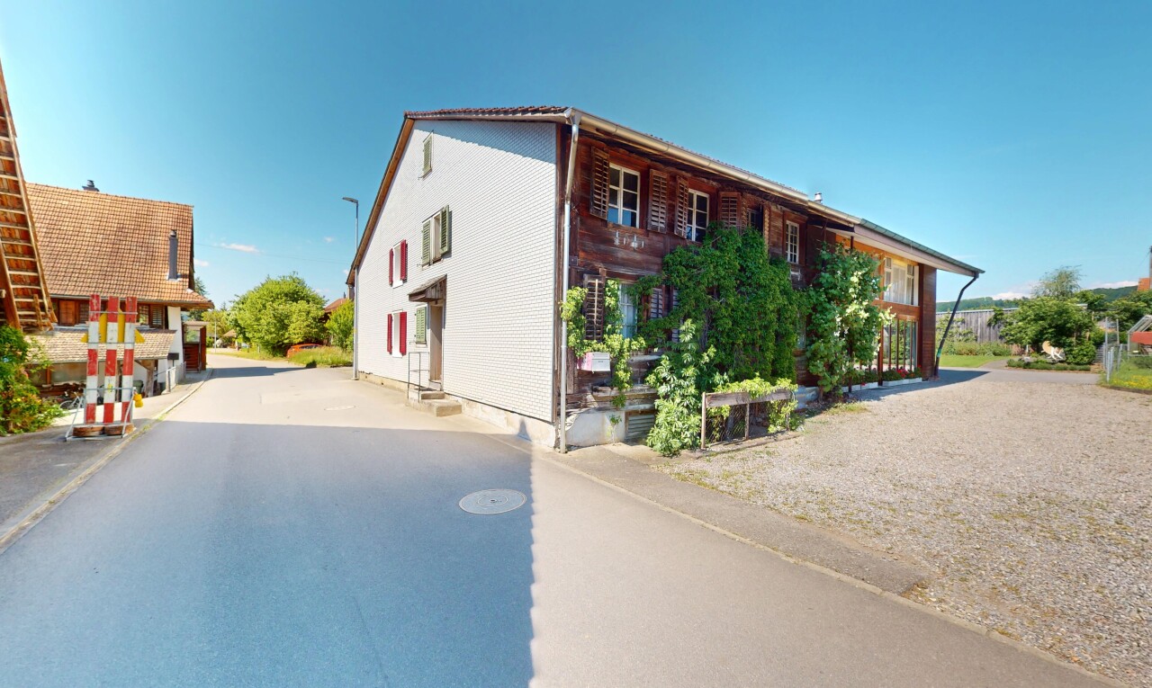 façade avec day time, property visible, et fondation en béton