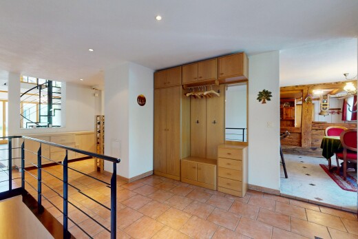 espace intérieur avec inside property, natural light, lumière naturelle, drywall, et cloison sèche