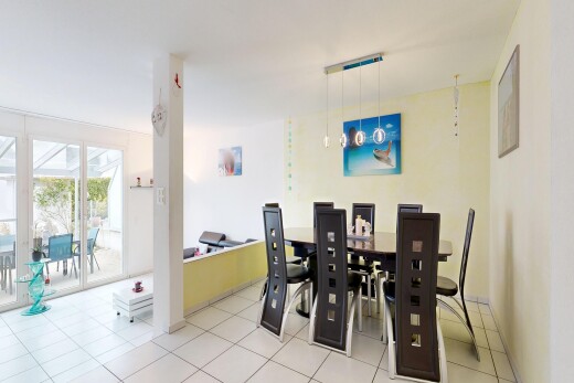 esszimmer mit gipskartonwand, drywall, natürliches licht, natural light, und inside community