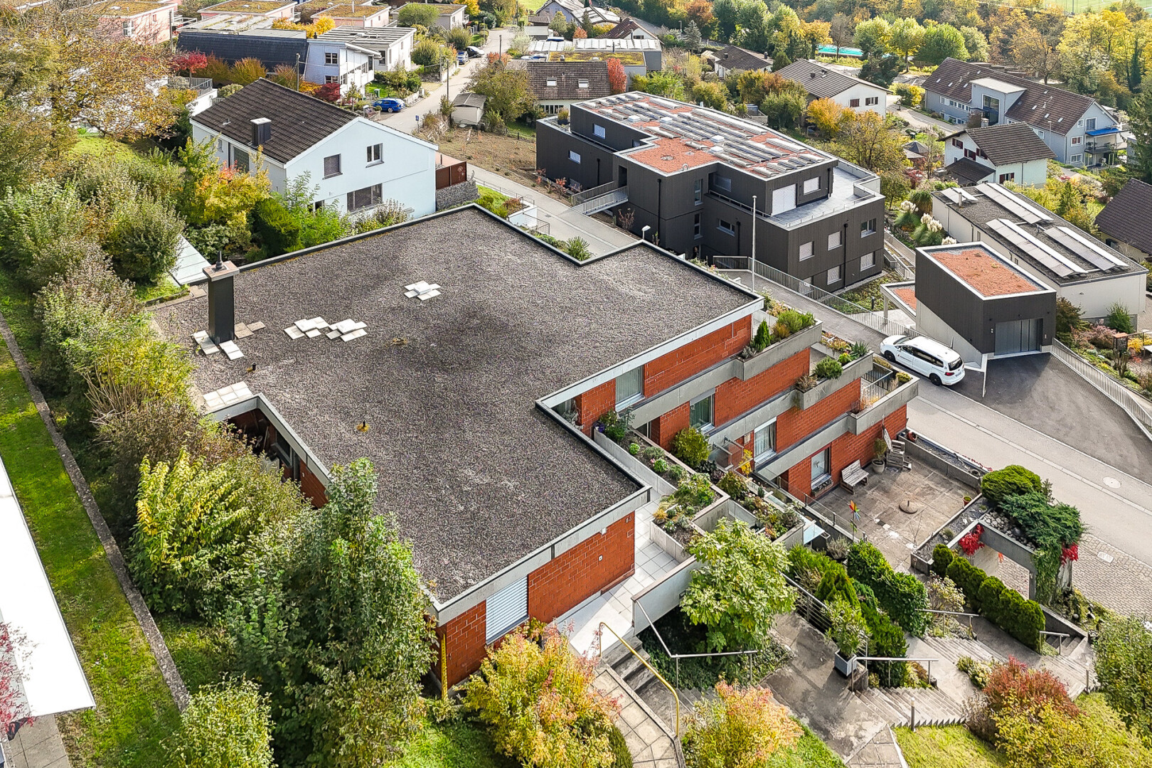 façade avec residential view, vue résidentielle, et drone view