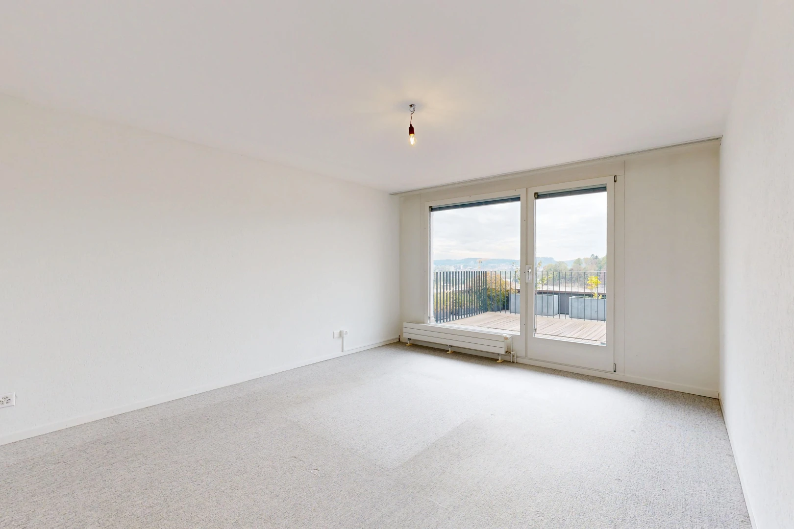 leerer raum mit teppich, carpet, inside property, gipskartonwand, und drywall