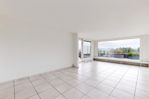 leerer raum mit light floor, gipskartonwand, drywall, außenzugang, und inside property