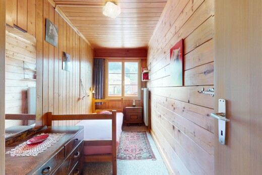 innenraum mit wood wall, holzwand, natural light, natürliches licht, und inside property