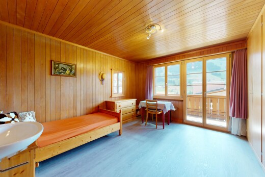 zimmer / schlafzimmer mit außenzugang, wood ceiling, holzdecke, natural light, und natürliches licht
