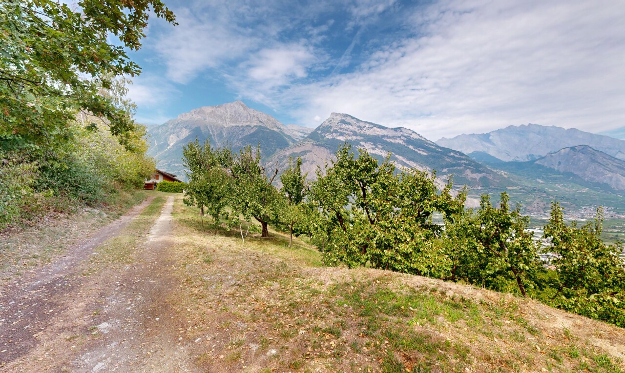 vue sur la montagne avec mountain view, vue sur la montagne, day time, et unknown