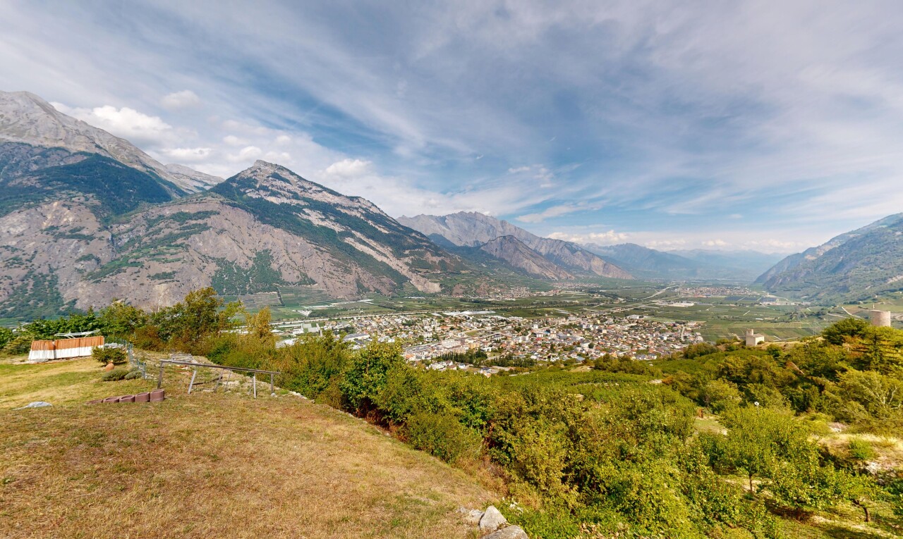 vue sur la montagne avec mountain view, vue sur la montagne, et day time
