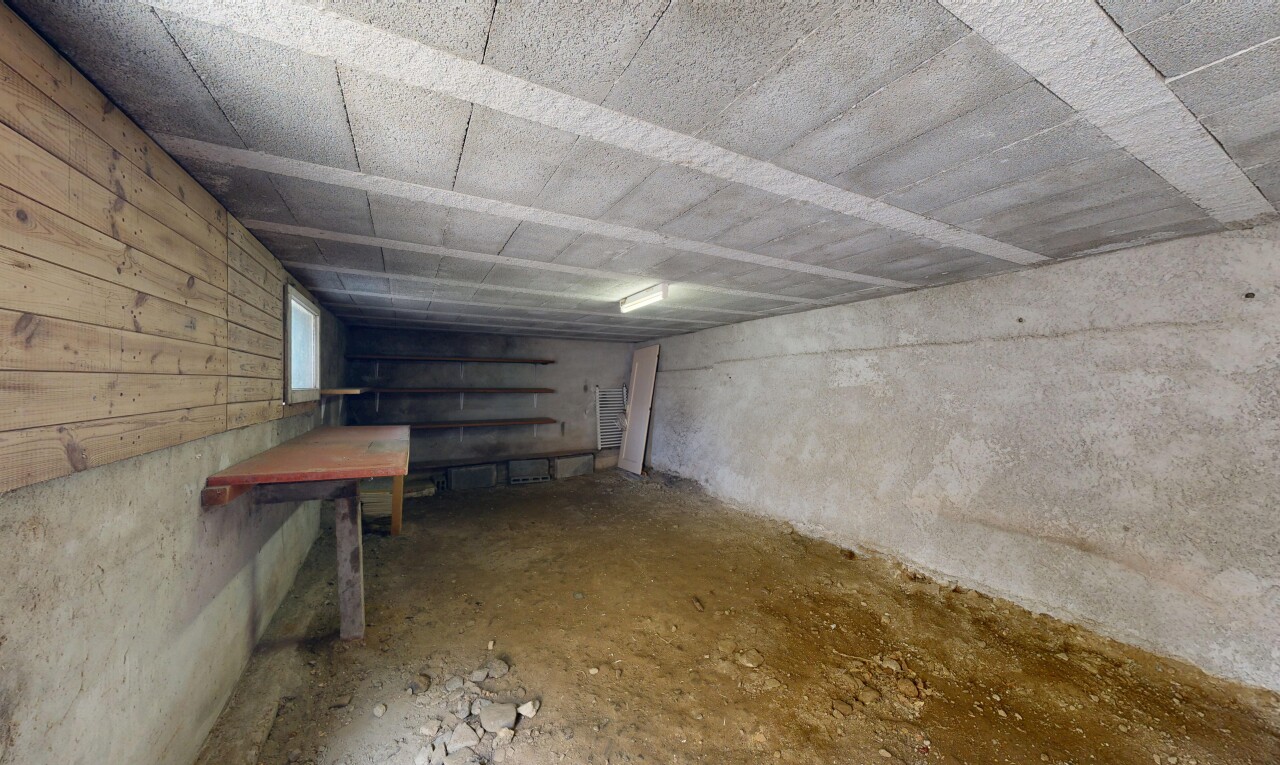 parking avec inside property